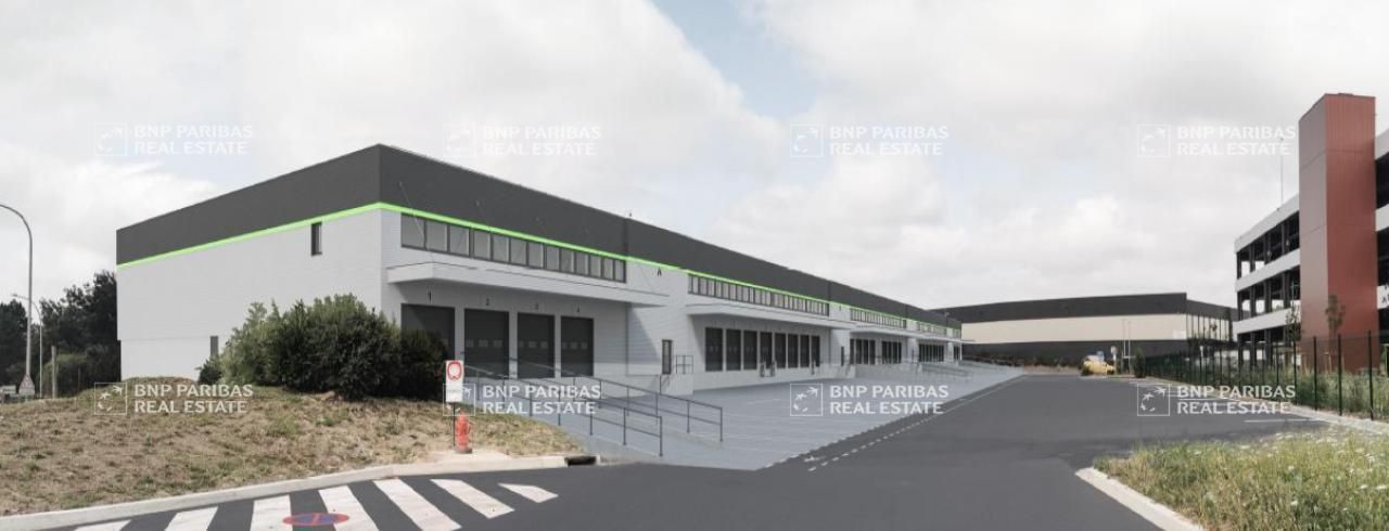Location Entrepôts classe B 7648 m² non divisibles 93600 Aulnay-sous-bois