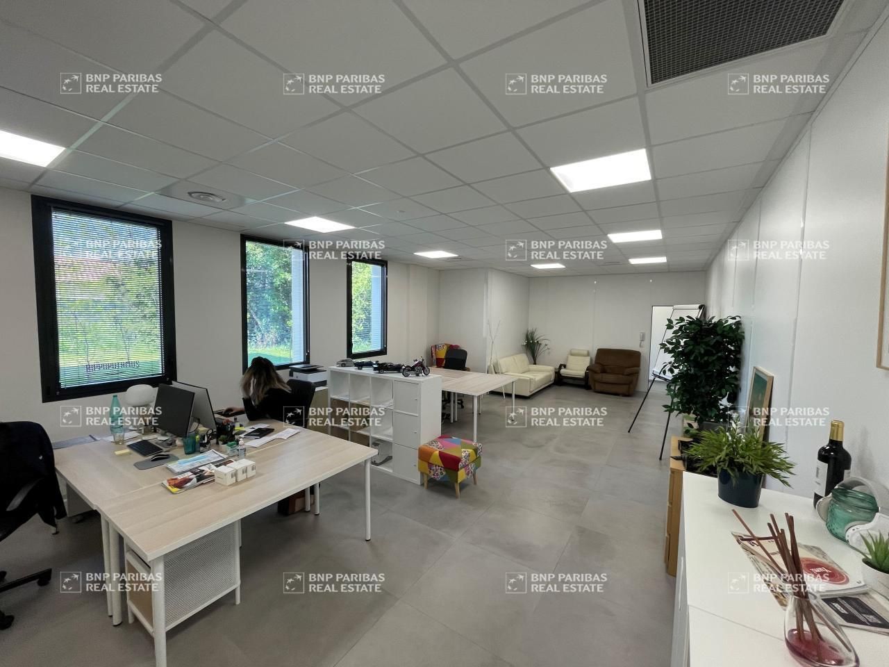 192 m² pour ce bureaux en location à Eysines
