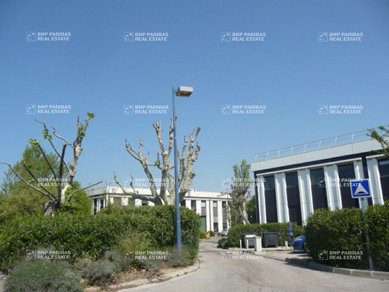 1762 m² pour ce bureaux en location à Marseille