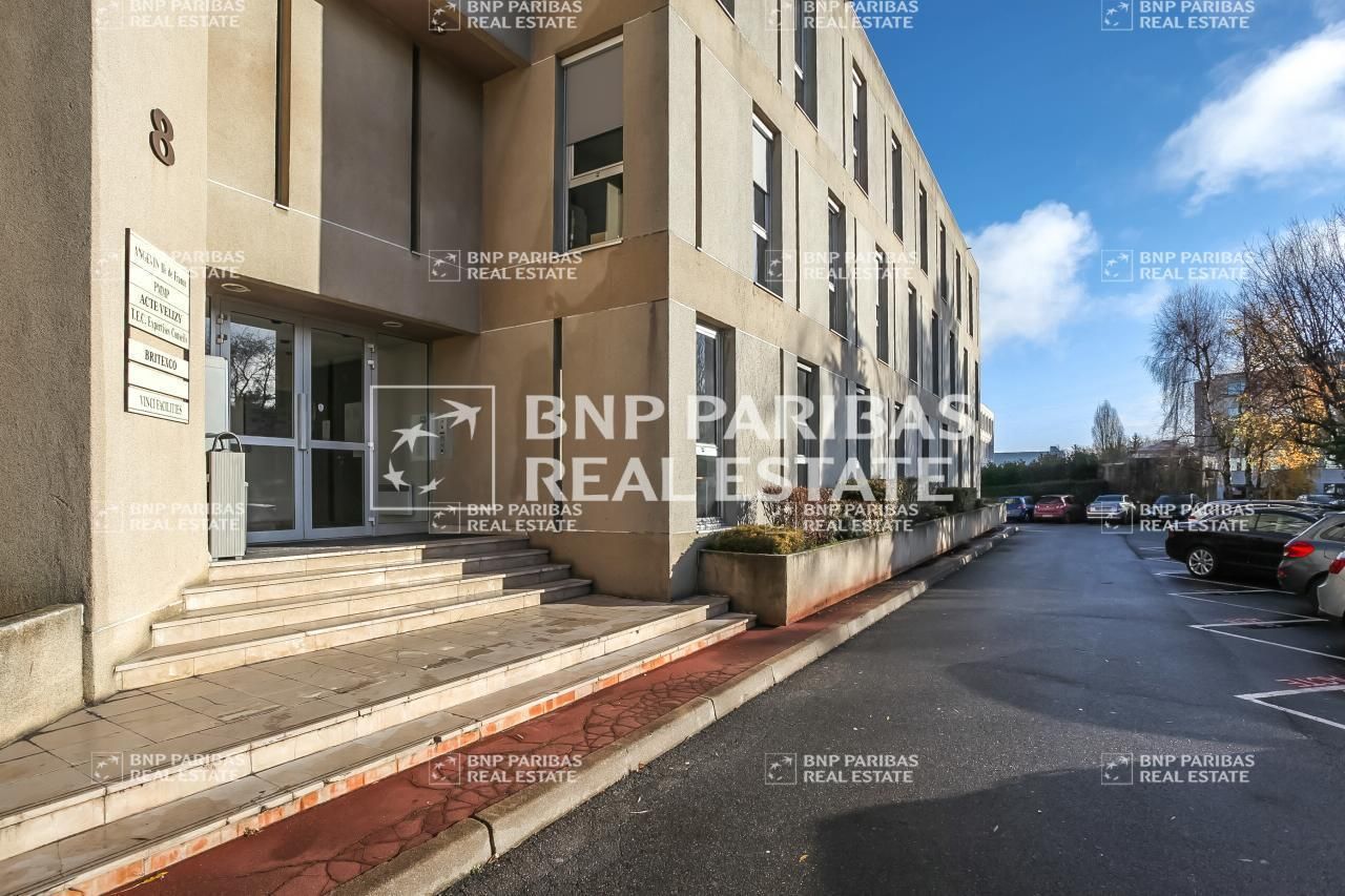 454 m² pour ce bureaux en vente à Velizy villacoublay