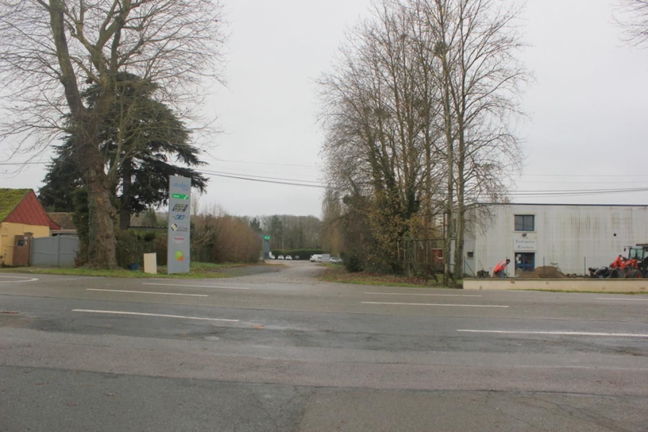 1420 m² pour ce pme-pmi en location à Bazainville