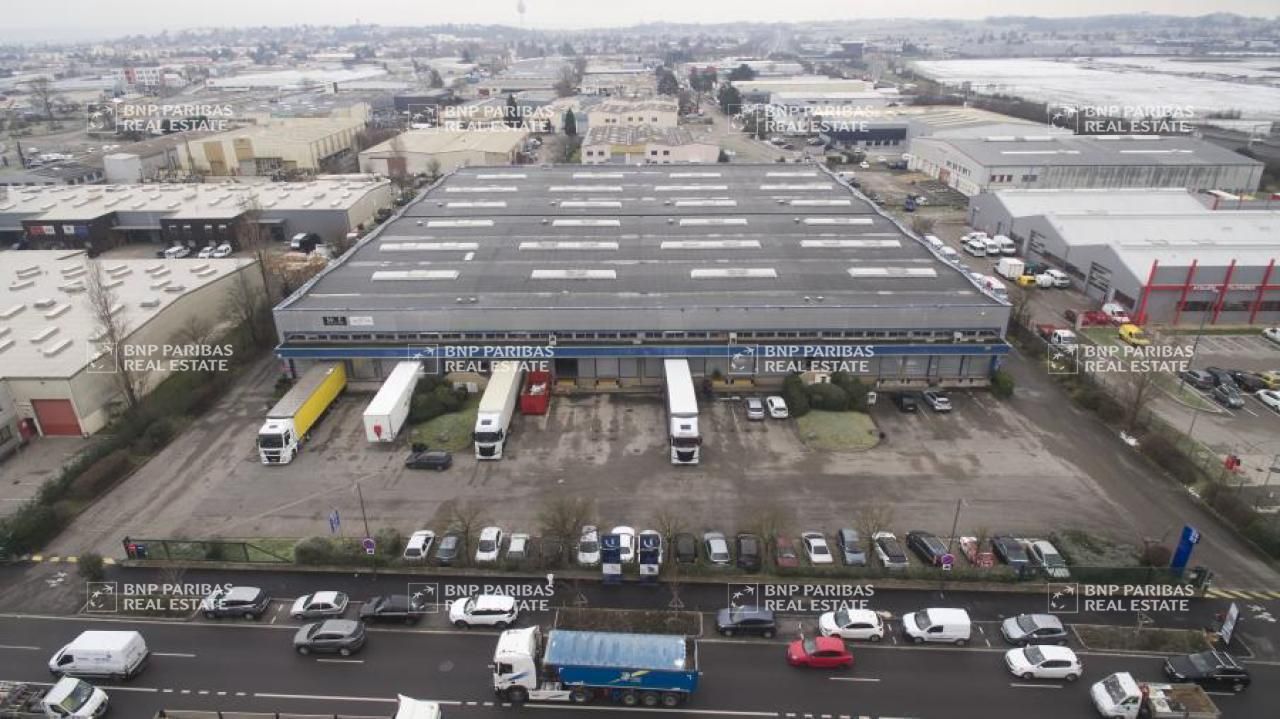 Location Activité 1150 m² non divisibles 69680 Chassieu