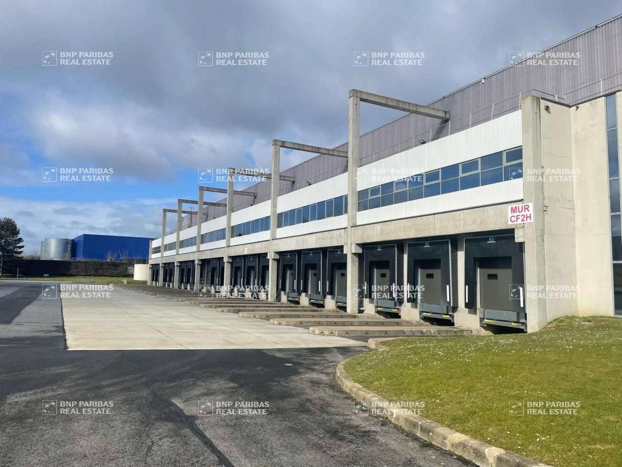 60777 m² pour cetentrepôts classe a en location à Gretz-armainvilliers