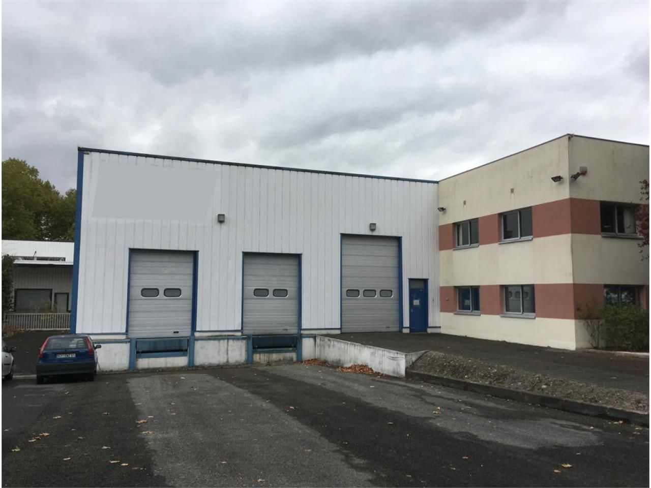 2636 m² pour ce activité en location à Lisses