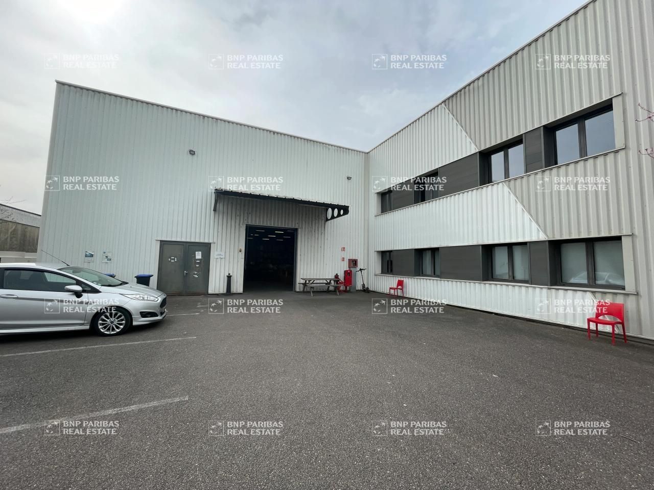 3189 m² pour ce activité en vente à Longvic