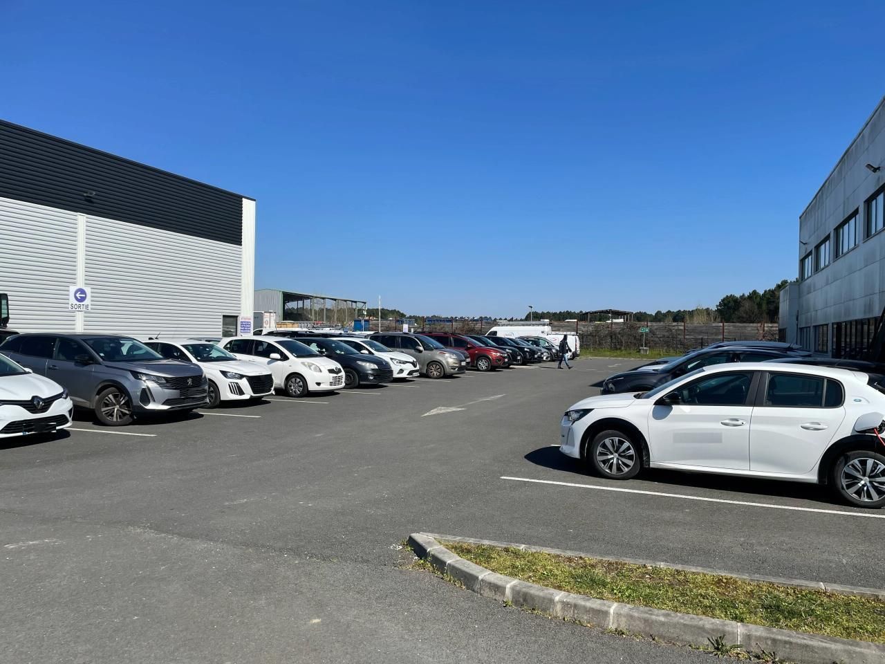 2236 m² pour ce activité en location à Saint-jean-d'illac