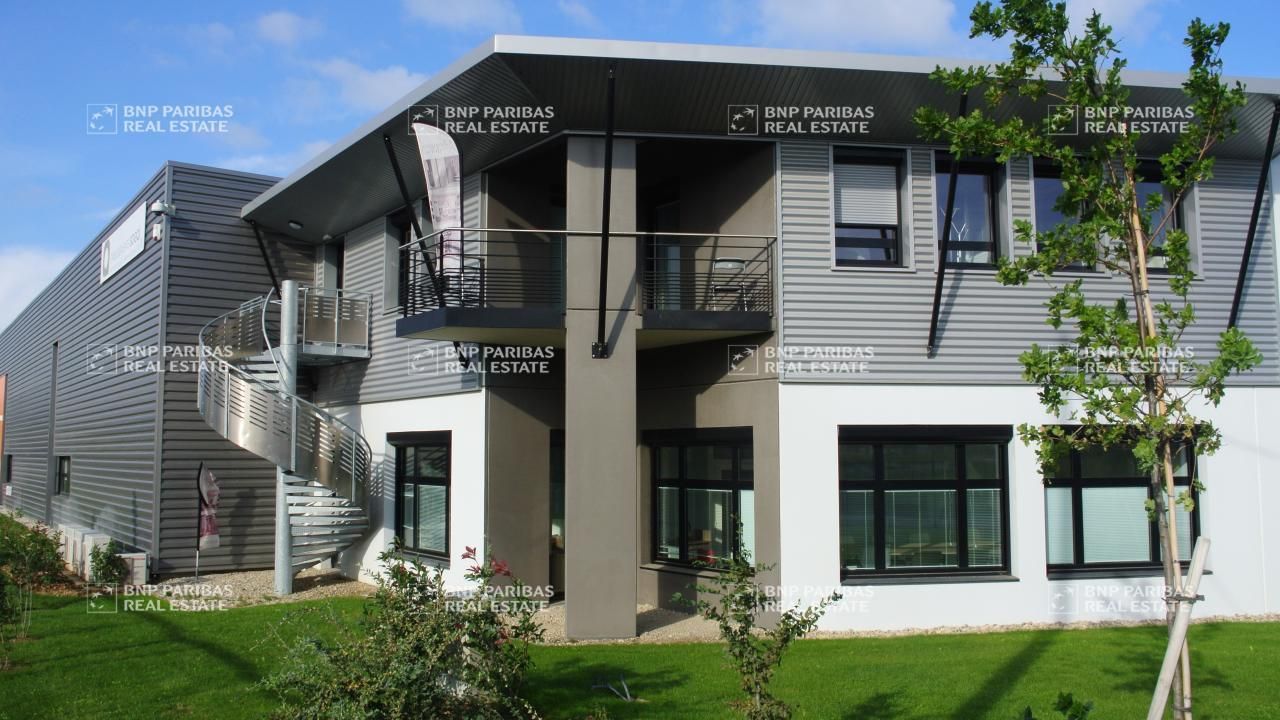 Location Activité 1535.58 m² non divisibles 69800 Saint-priest