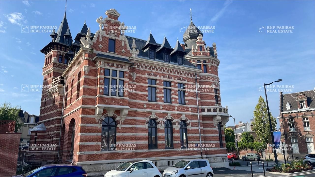 767 m² pour ce bureaux en vente à Valenciennes