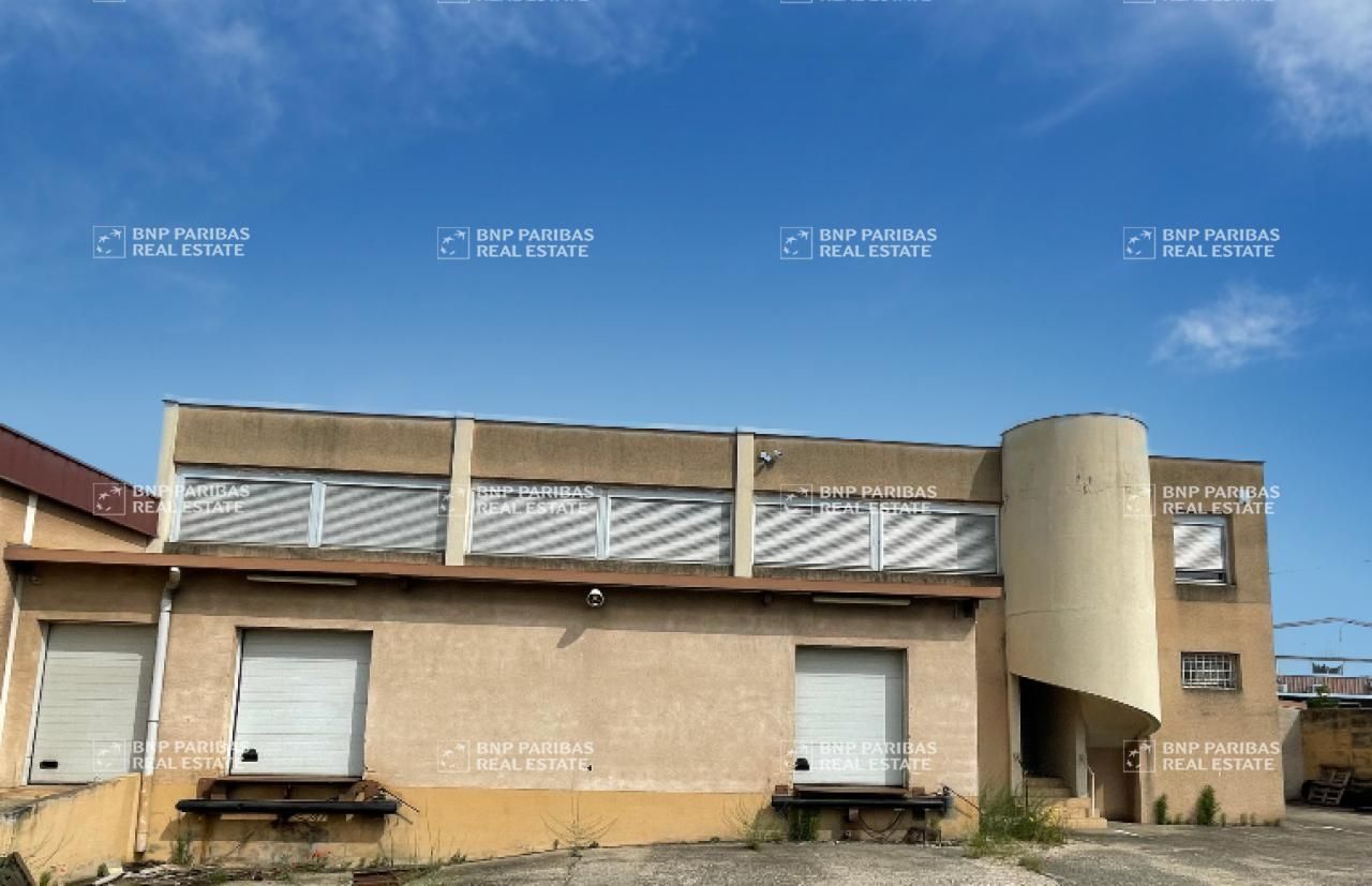 486 m² pour ce activité en location à Saint-genis-laval