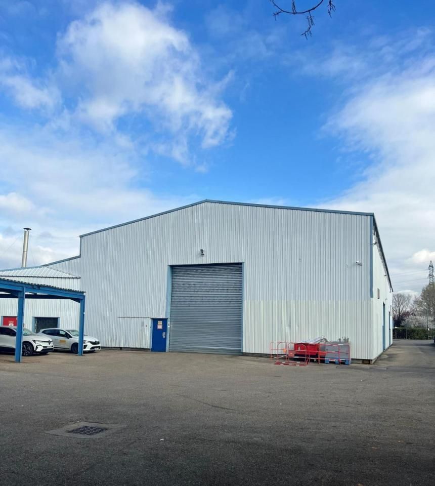 Location Activité 2060 m² non divisibles 69120 Vaulx-en-velin