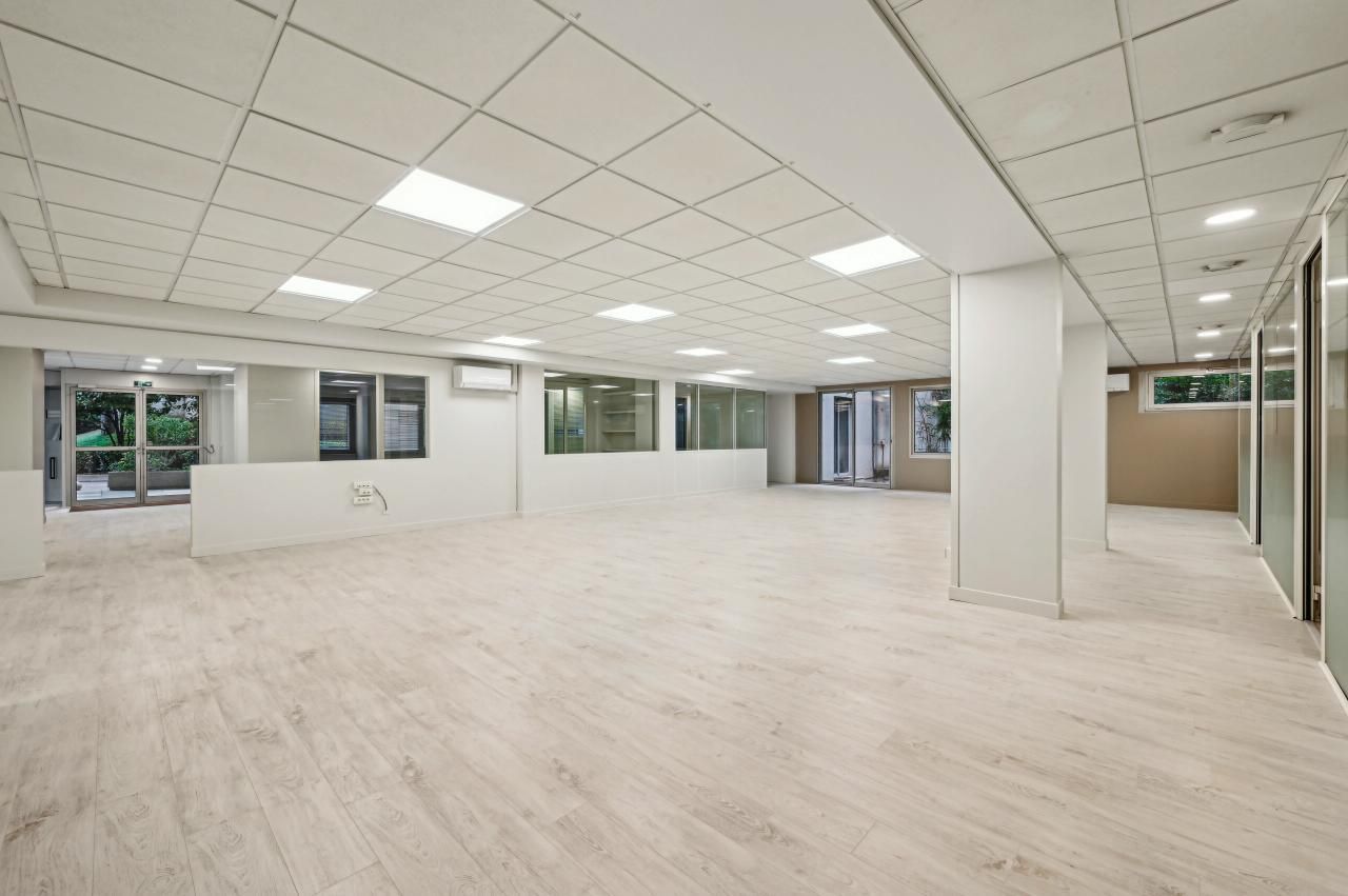 470 m² pour ce bureaux en location à Paris