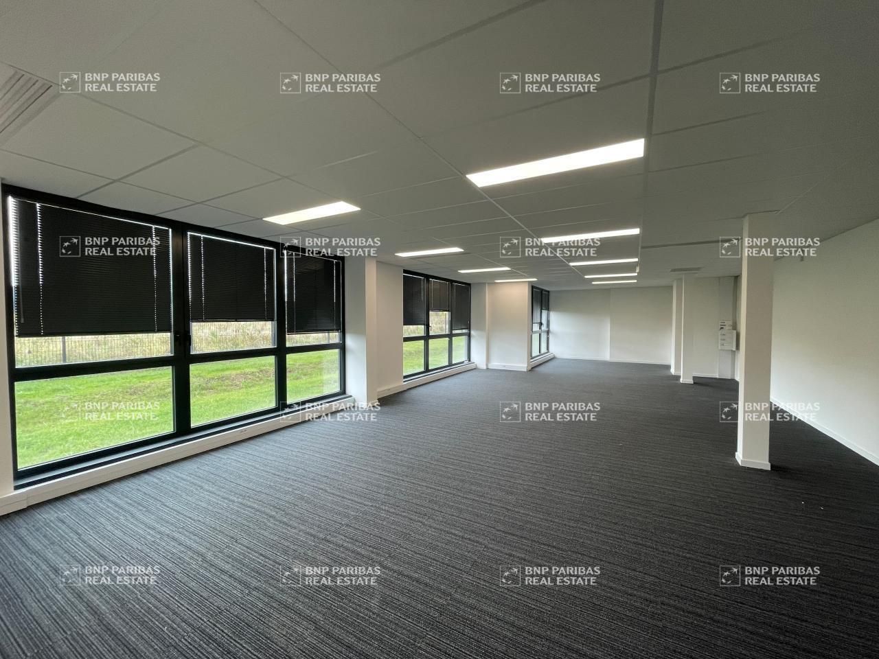 Vente Bureaux 254.3 m² divisibles 76160 Saint-martin-du-vivier