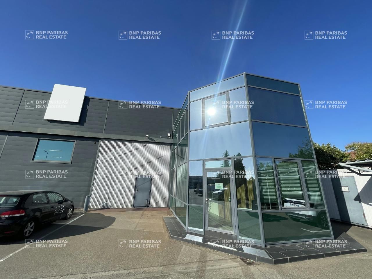 2203 m² pour ce activité en location à Tournefeuille