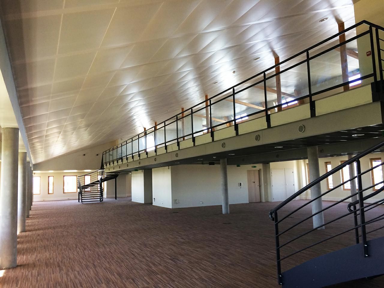 872 m² pour ce bureaux en location à Jonage