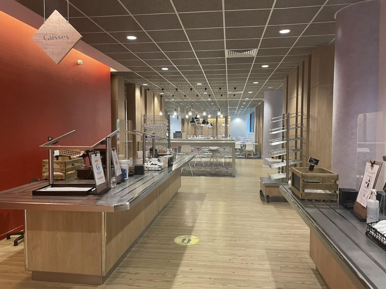 1680 m² pour ce bureaux en location à Saint-denis