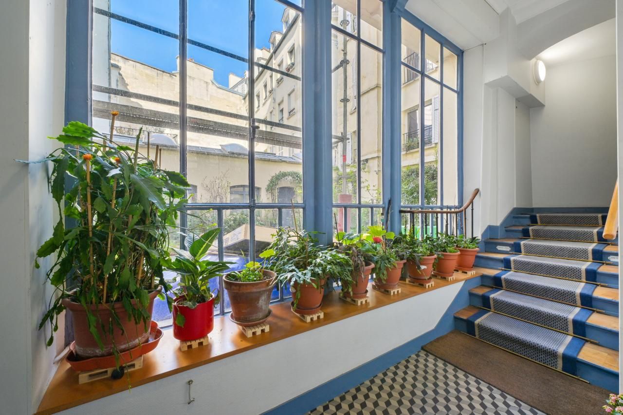 92.26 m² pour ce bureaux en location à Paris