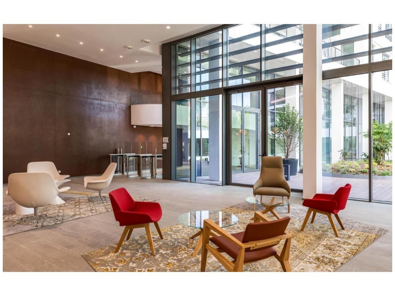 17315.3 m² pour ce bureaux en location à Saint-ouen-sur-seine