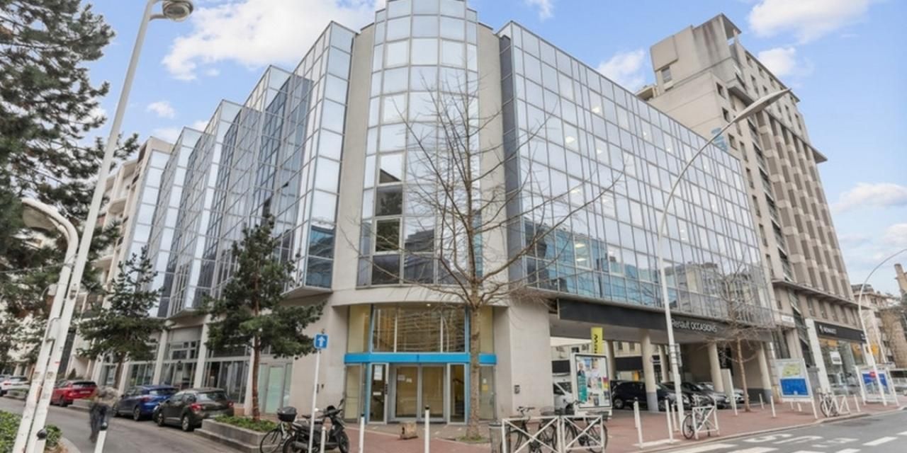 144.36 m² pour ce bureaux en location à Montrouge