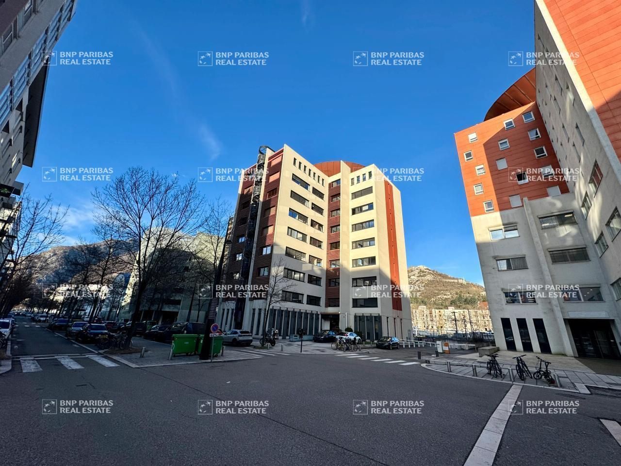 Location Bureaux 231 m² non divisibles 38000 Grenoble