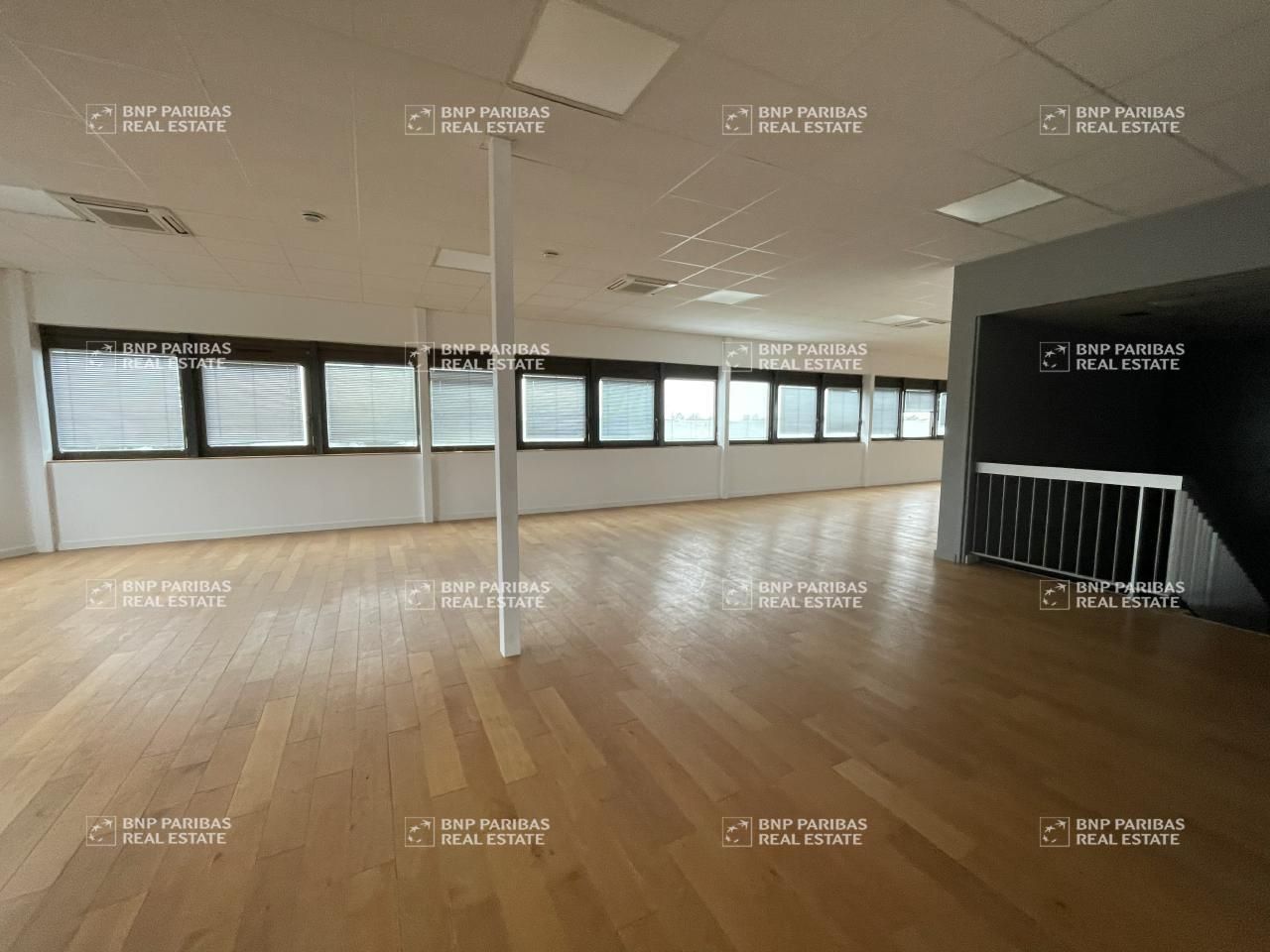 375 m² pour ce bureaux en location à Nantes