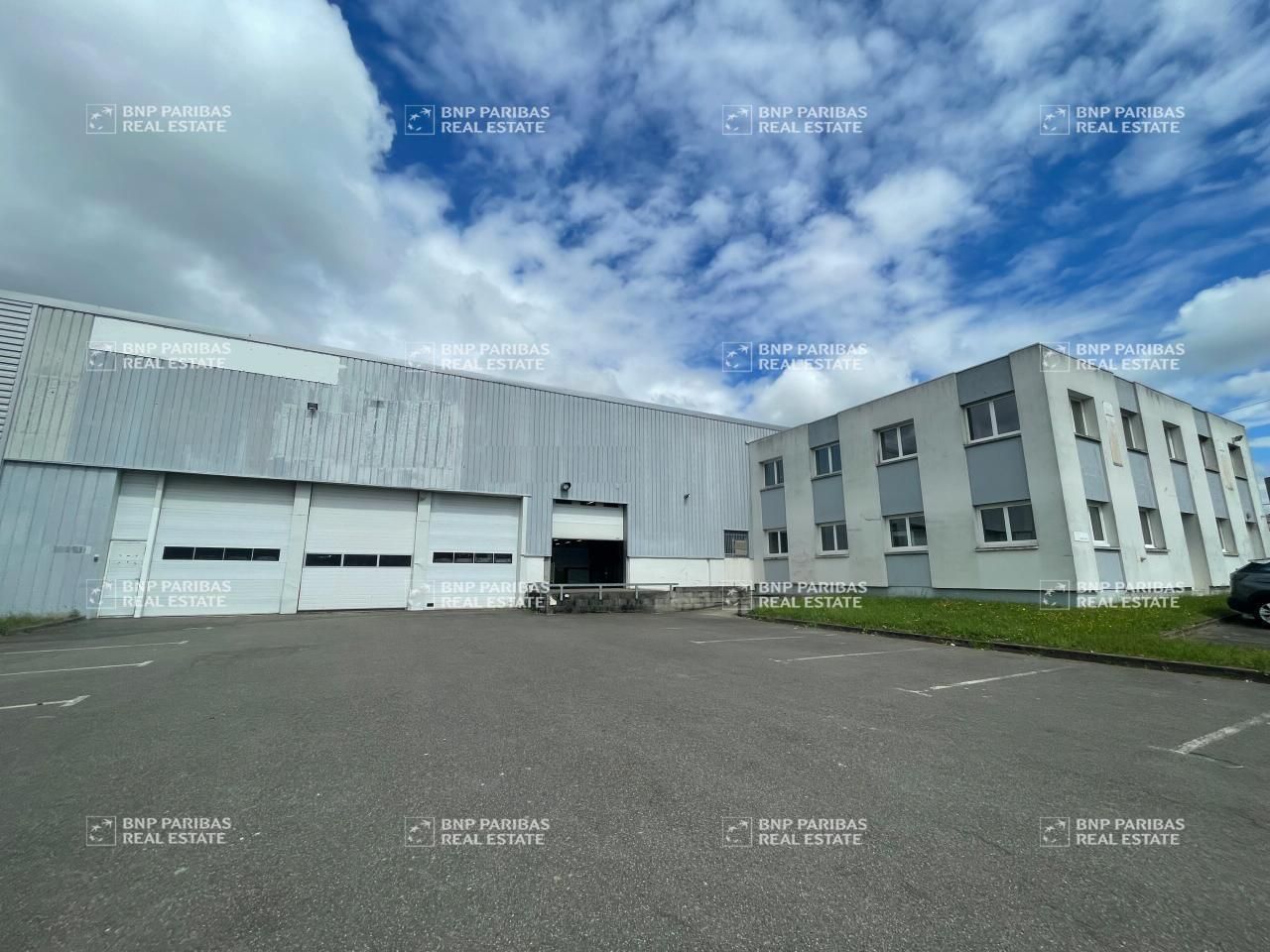 Location Activité 3400 m² non divisibles 35000 Rennes