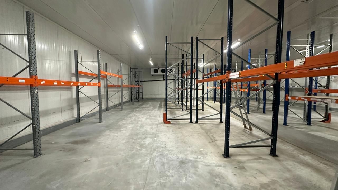 831 m² pour ce activité en vente à Montreuil