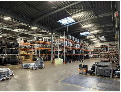 2280 m² pour ce activité en location à Louvres