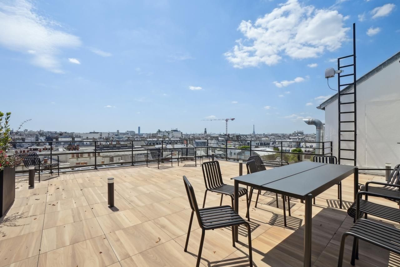 393.9 m² pour ce bureaux en location à Paris