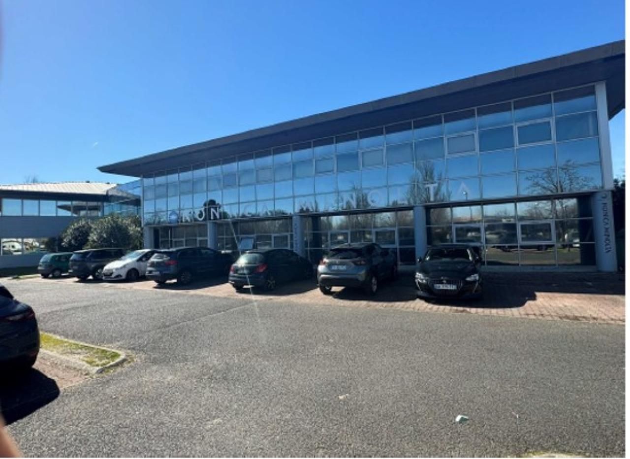 787 m² pour ce bureaux en location à Mérignac