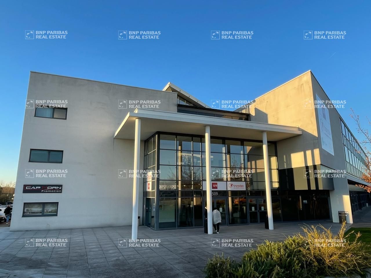 Location Bureaux 822 m² non divisibles 76230 Isneauville