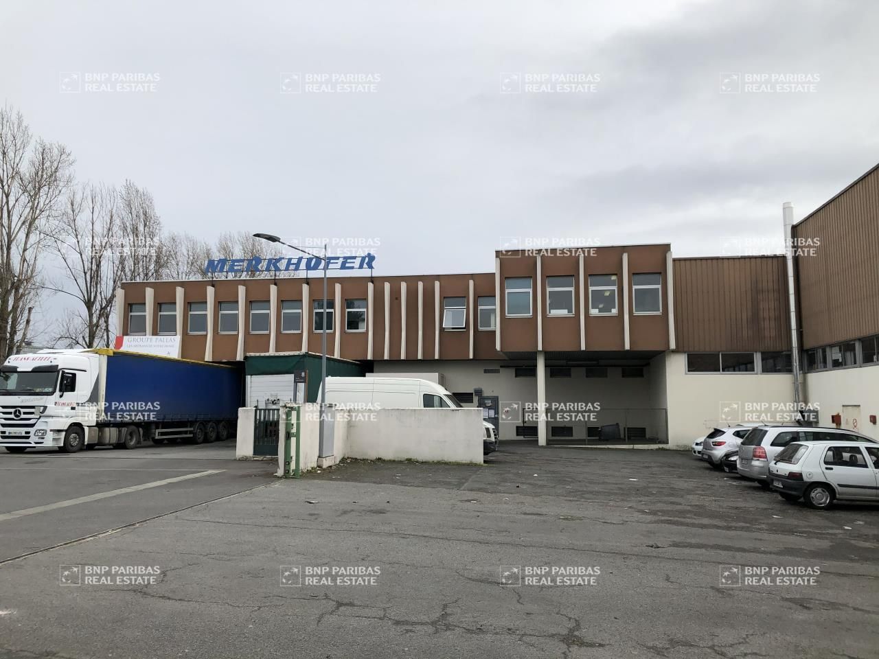 Location PME-PMI 10635 m² non divisibles 91420 Morangis