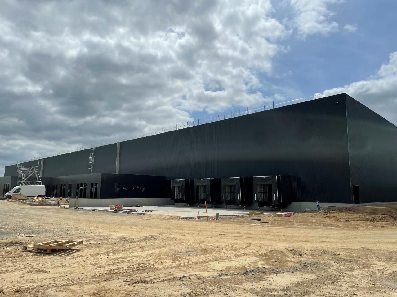 Location Entrepôts classe A 6160 m² divisibles 62117 Brebières