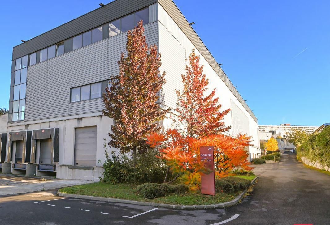 3627 m² pour ce activité en location à Saint-denis