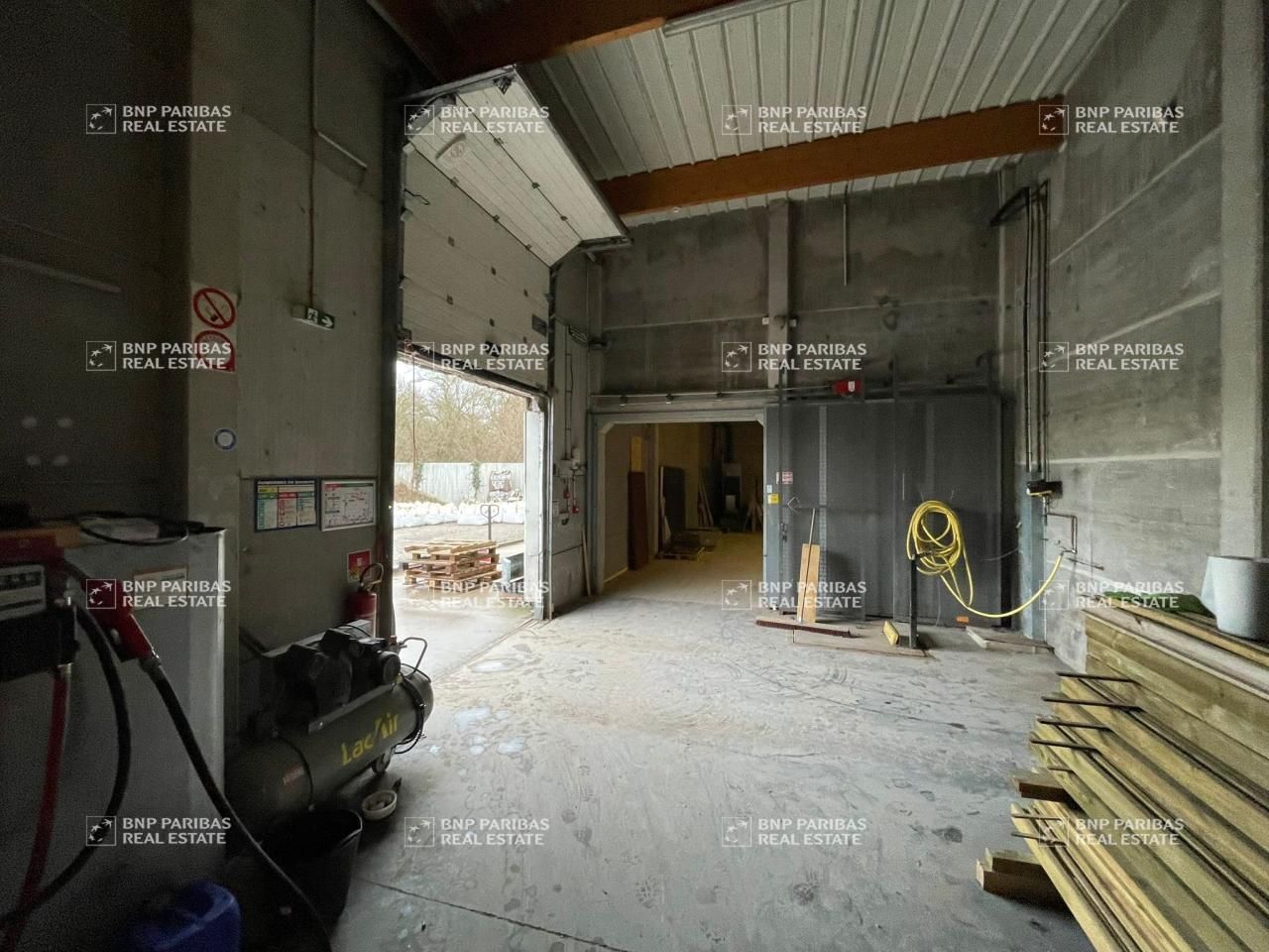 800 m² pour ce activité en vente à Wavrin