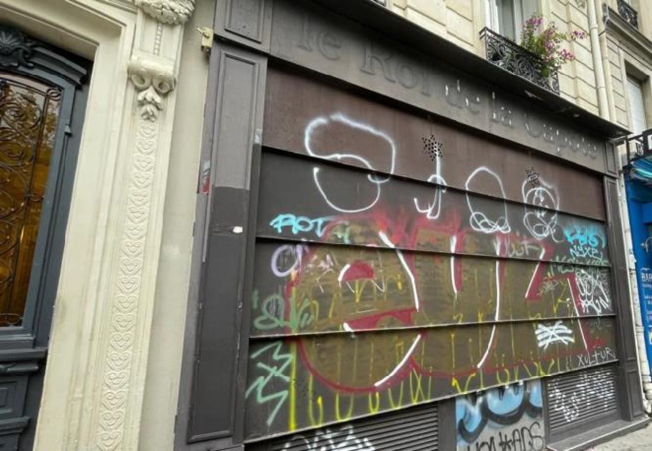 93.37 m² pour ce local commercial en location à Paris