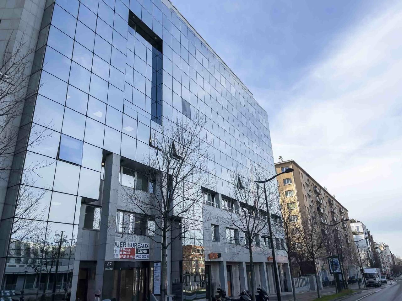 2218 m² pour ce bureaux en location à Paris