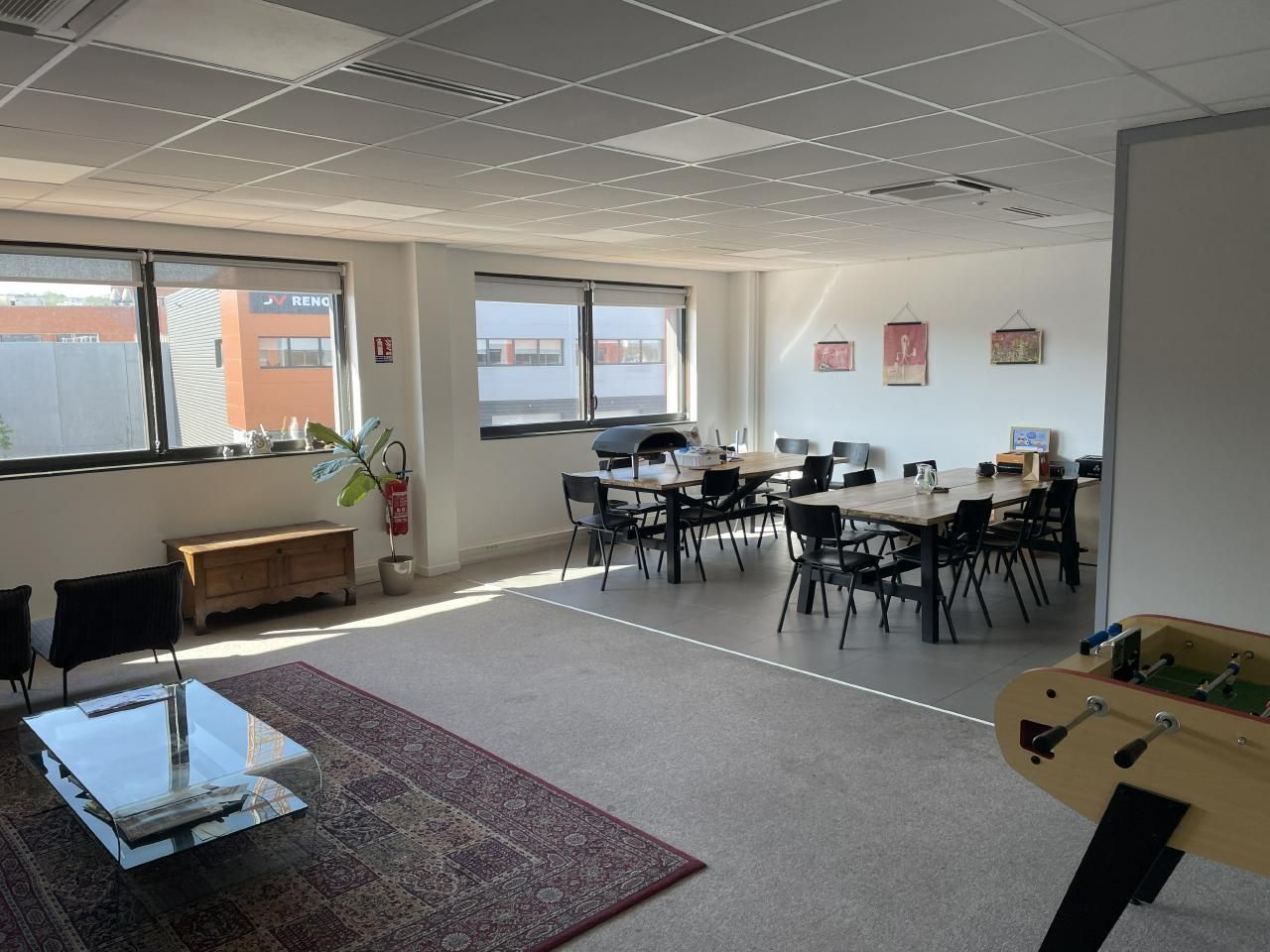 1596 m² pour ce pme-pmi en location à Romainville