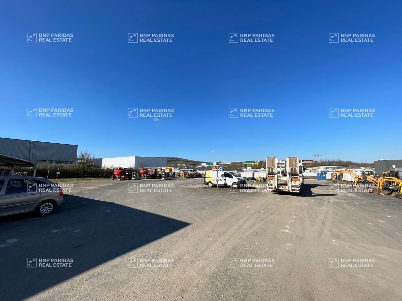 720 m² pour ce activité en location à Ludres