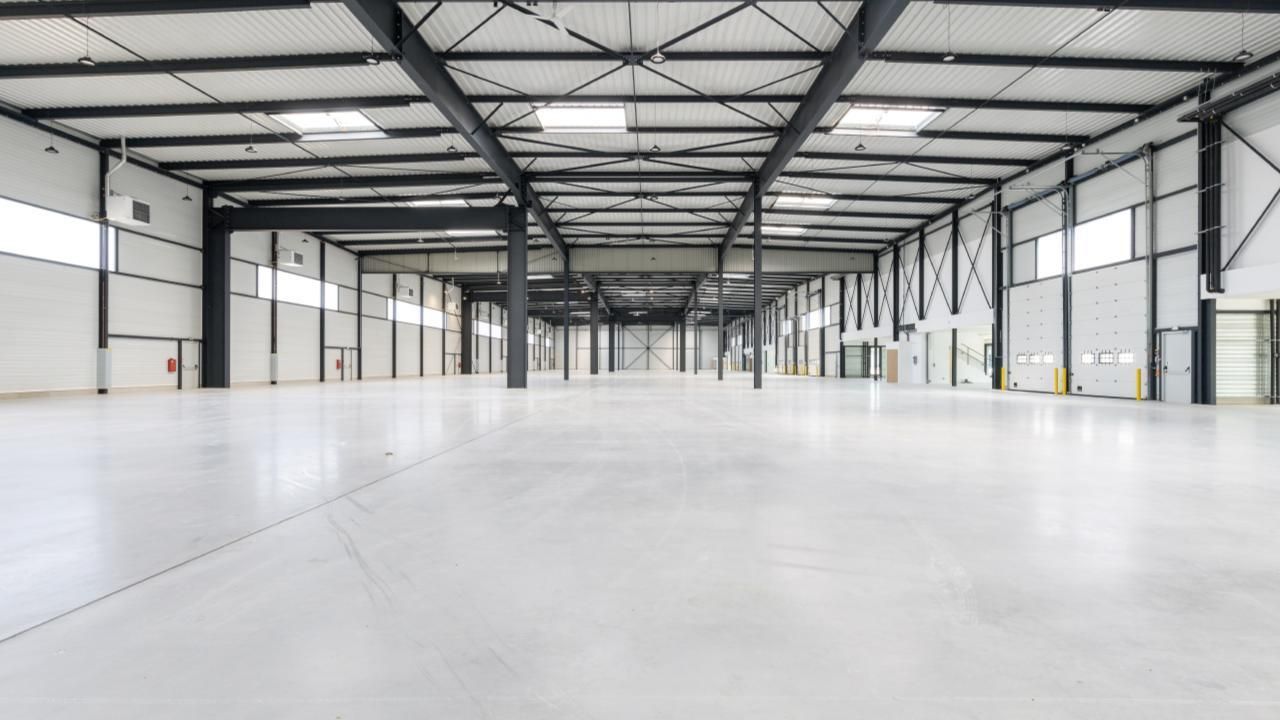 Location PME-PMI 7068 m² non divisibles 93350 Le bourget