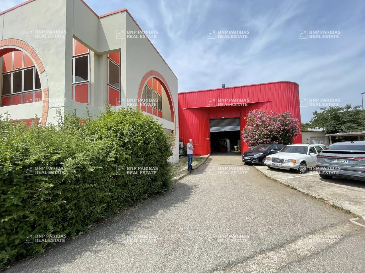 Location Activité 1634 m² non divisibles 13127 Vitrolles