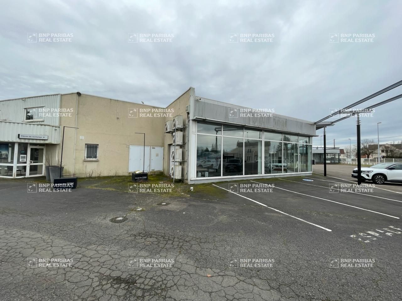 3967.8 m² pour ce activité en vente à Sermoise-sur-loire