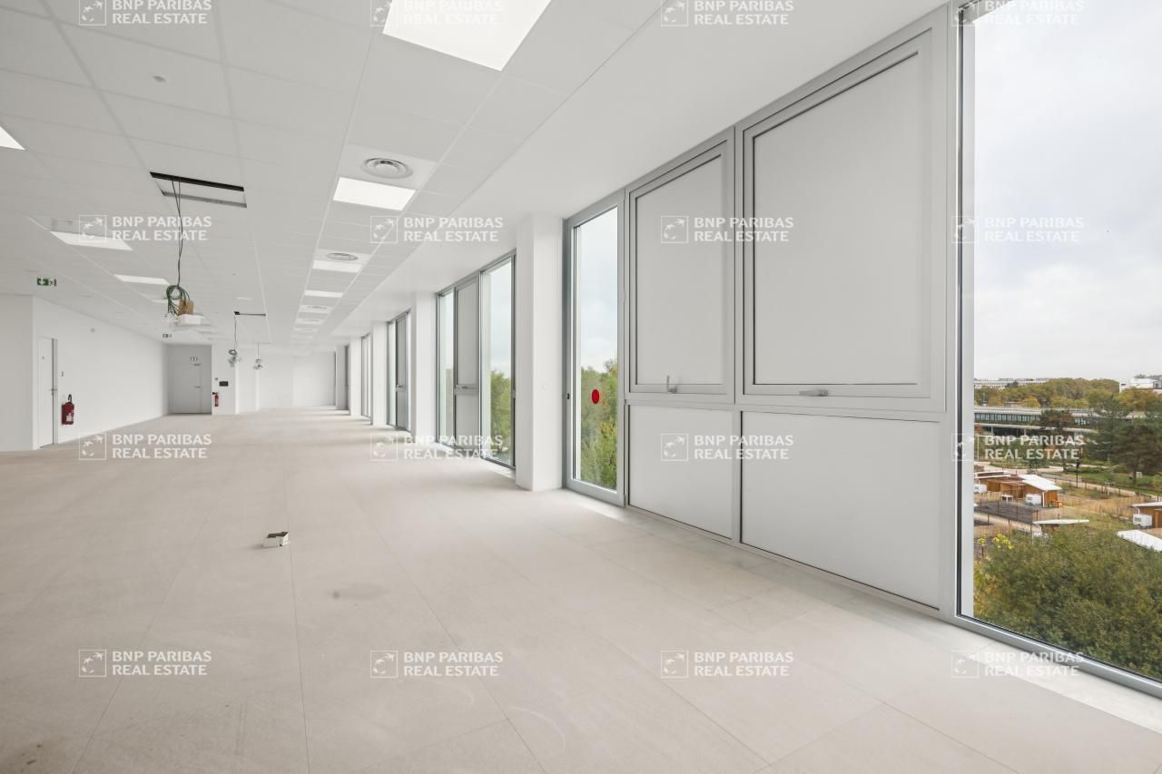 4331.47 m² pour ce bureaux en vente à Bruges