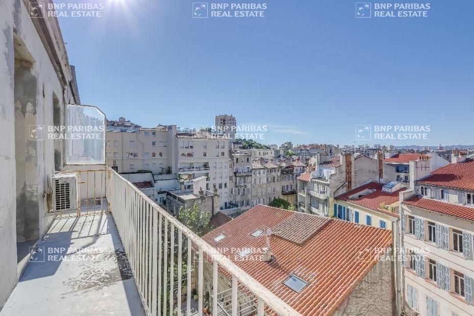 1555 m² pour ce bureaux en location à Marseille 06