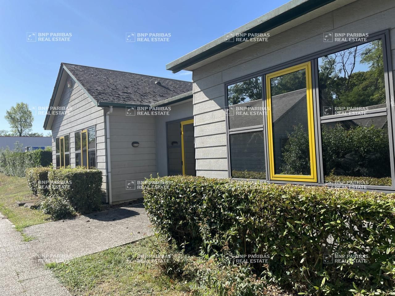 281 m² pour ce bureaux en location à Saint jean de braye