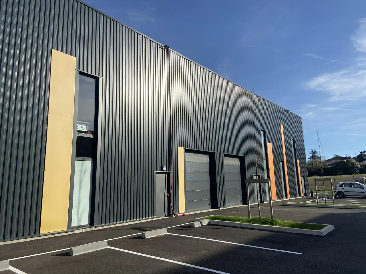 Location Activité 557 m² non divisibles 38090 Villefontaine