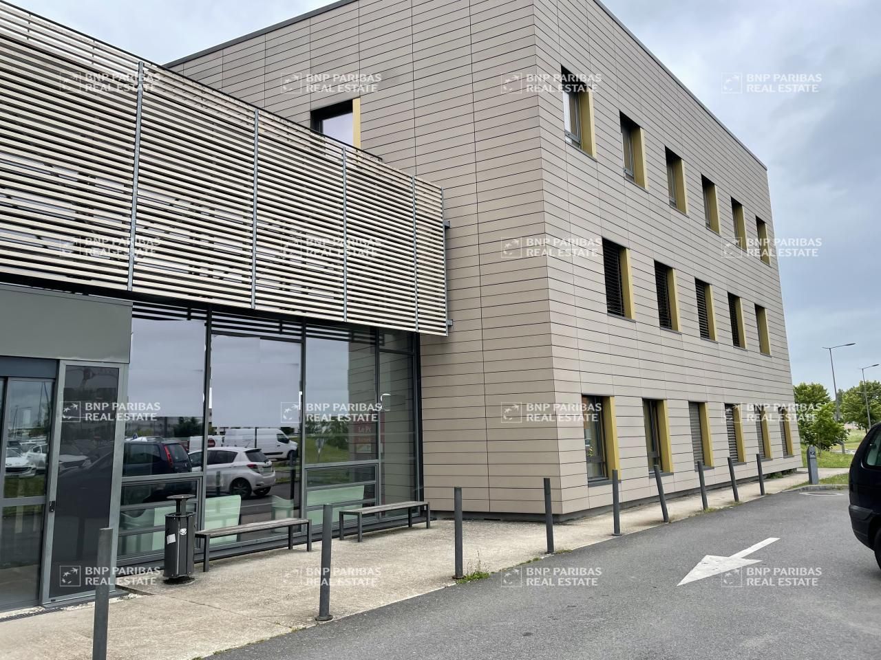 Location Bureaux 655 m² divisibles 45770 Saran