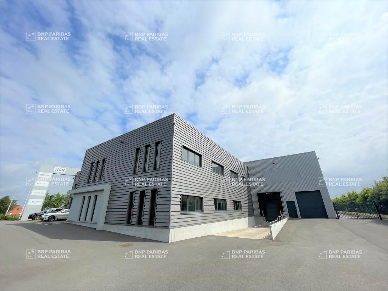 1873 m² pour ce activité en location à Godewaersvelde