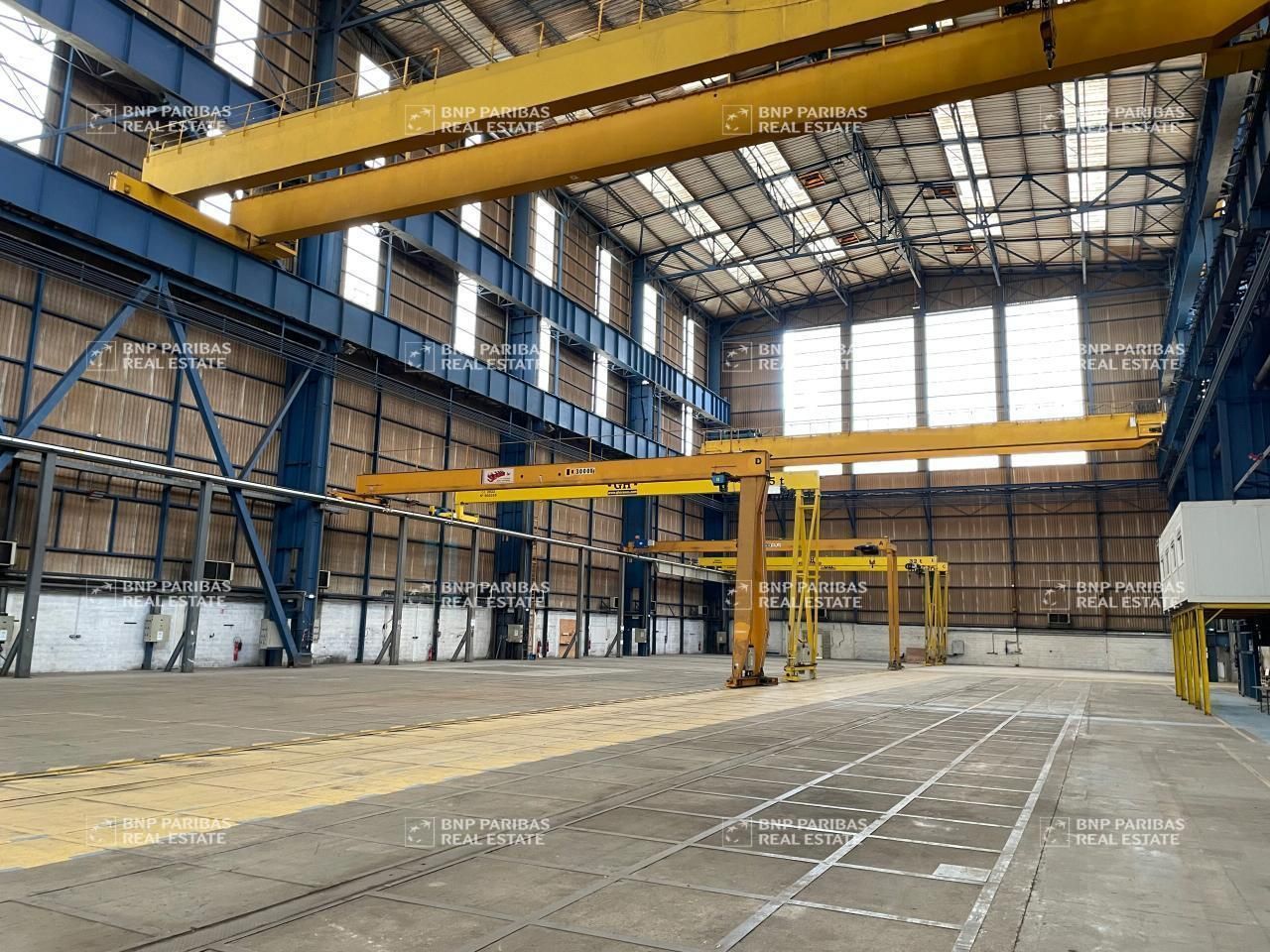 Location Activité 13837.5 m² divisibles 44100 Nantes