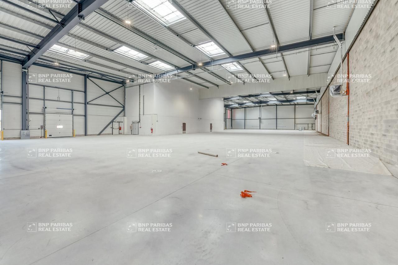 1310 m² pour ce pme-pmi en location à Le thillay