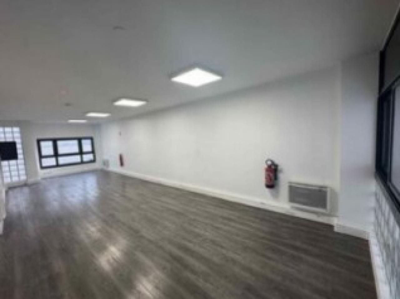 Location Bureaux 130 m² divisibles 75011 Paris